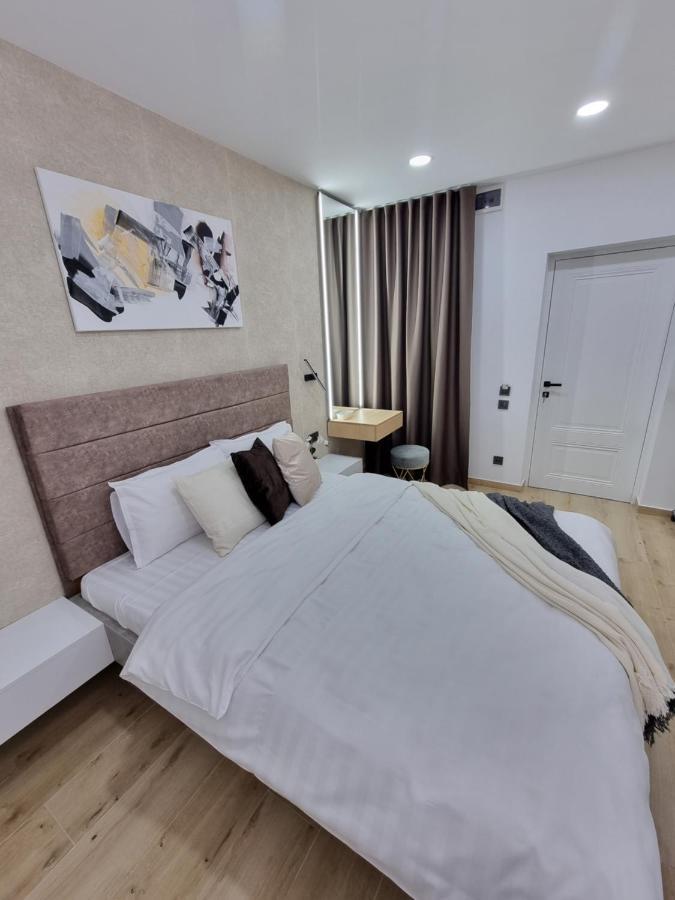 Casa Chiper - Apartament Parter Brasov Bagian luar foto