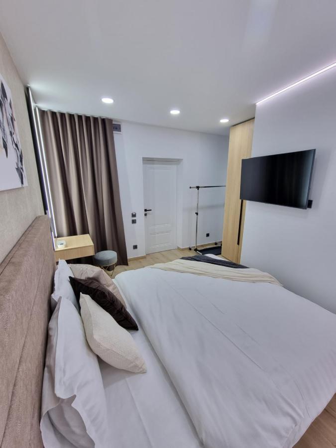 Casa Chiper - Apartament Parter Brasov Bagian luar foto