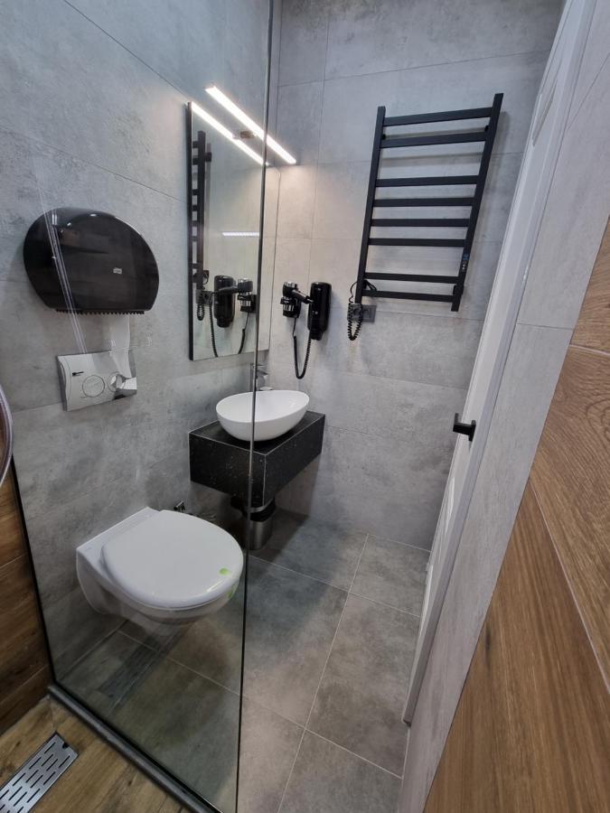 Casa Chiper - Apartament Parter Brasov Bagian luar foto