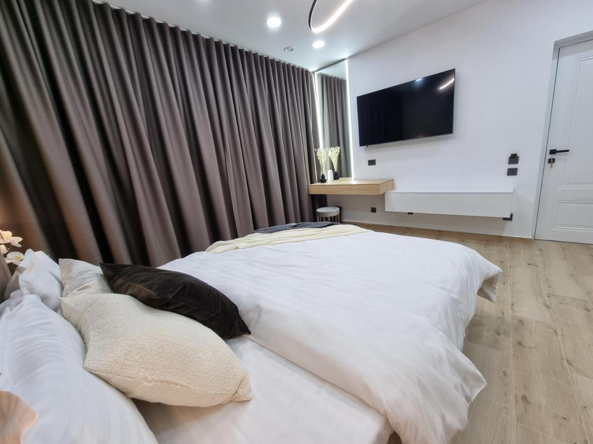 Casa Chiper - Apartament Parter Brasov Bagian luar foto