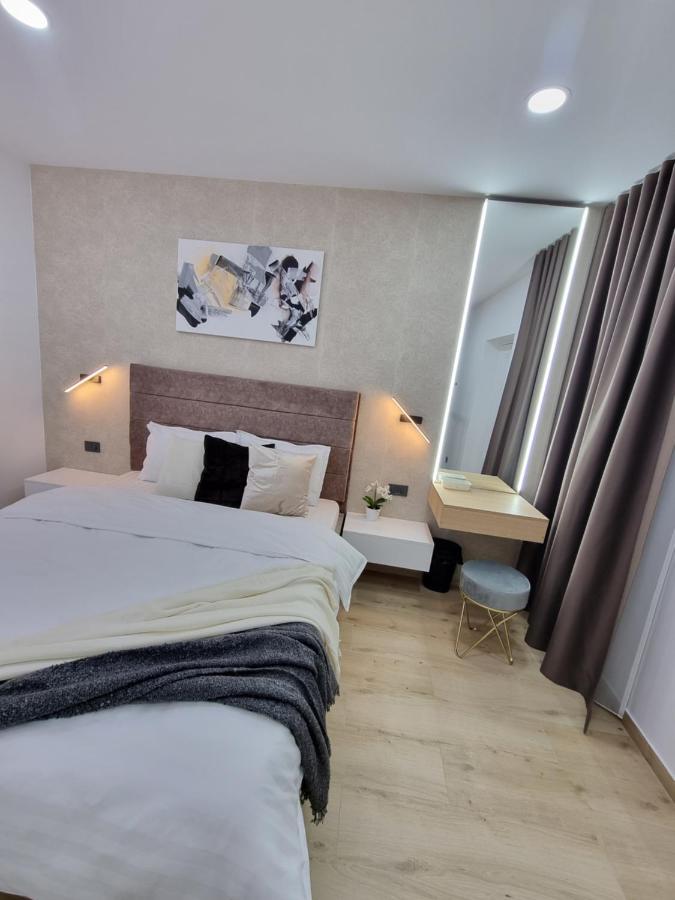 Casa Chiper - Apartament Parter Brasov Bagian luar foto